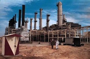 Qatar, petroleum refinery