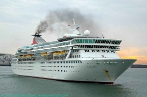 Cruise ship 'MS Balmoral' makes debut call at Zayed Port